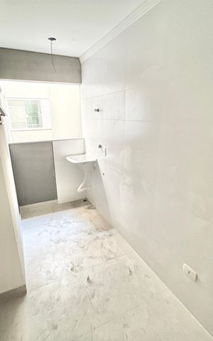 Apartamento à venda com 28m², 1 quarto e sem vaga Apartamento à venda com 28m², 1 quarto e sem vagaCozinha e Área de Serviço