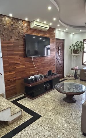 Casa para alugar com 250m², 4 quartos e 3 vagasSala
