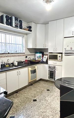 Casa para alugar com 250m², 4 quartos e 3 vagasCozinha