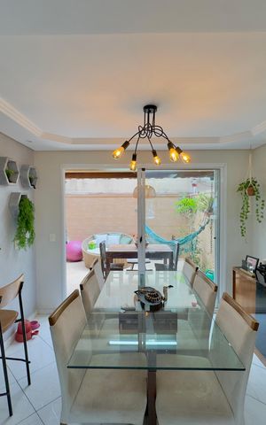 Casa de condomínio à venda com 86m², 3 quartos e 2 vagas Casa de condomínio à venda com 86m², 3 quartos e 2 vagasCopa