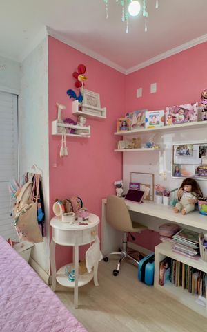 Casa de condomínio à venda com 86m², 3 quartos e 2 vagas Casa de condomínio à venda com 86m², 3 quartos e 2 vagasQuarto
