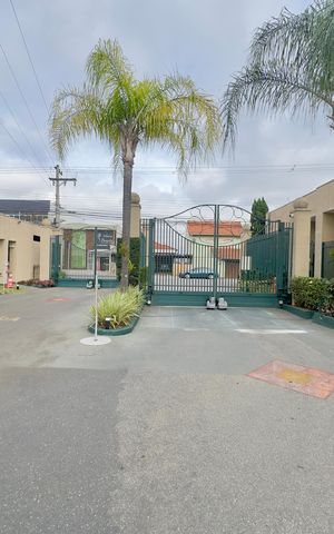 Casa de condomínio à venda com 86m², 3 quartos e 2 vagas Casa de condomínio à venda com 86m², 3 quartos e 2 vagasÁrea comum