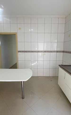 Casa à venda com 160m², 3 quartos e 2 vagas Casa à venda com 160m², 3 quartos e 2 vagasCozinha