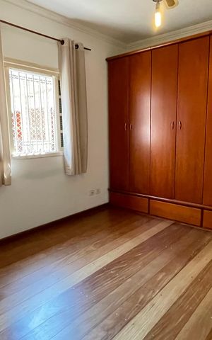 Casa à venda com 160m², 3 quartos e 2 vagas Casa à venda com 160m², 3 quartos e 2 vagasSuíte
