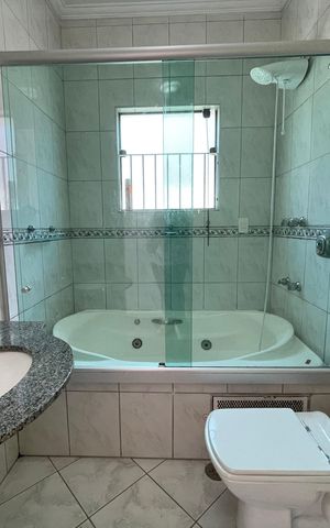 Casa à venda com 160m², 3 quartos e 2 vagas Casa à venda com 160m², 3 quartos e 2 vagasBanheiro da suíte 2