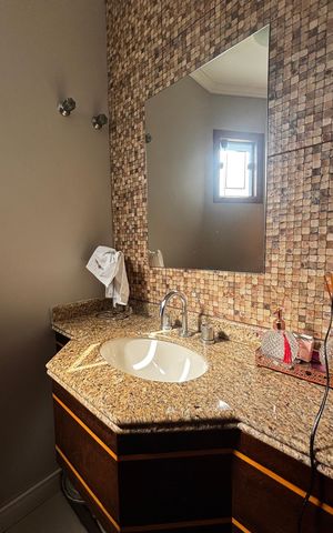 Apartamento à venda com 112m², 3 quartos e 2 vagas Apartamento à venda com 112m², 3 quartos e 2 vagasLavabo