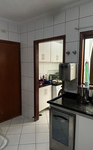 Apartamento à venda com 112m², 3 quartos e 2 vagas Apartamento à venda com 112m², 3 quartos e 2 vagasCozinha