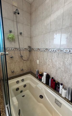 Apartamento à venda com 112m², 3 quartos e 2 vagas Apartamento à venda com 112m², 3 quartos e 2 vagasBanheiro da Suíte