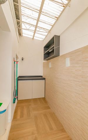 Apartamento à venda com 115m², 2 quartos e 1 vaga Apartamento à venda com 115m², 2 quartos e 1 vagaÁrea de serviço