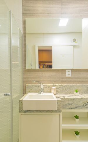 Apartamento à venda com 115m², 2 quartos e 1 vaga Apartamento à venda com 115m², 2 quartos e 1 vagaBanheiro da suíte
