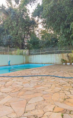 Apartamento à venda com 115m², 2 quartos e 1 vaga Apartamento à venda com 115m², 2 quartos e 1 vagaÁrea comum - Piscina