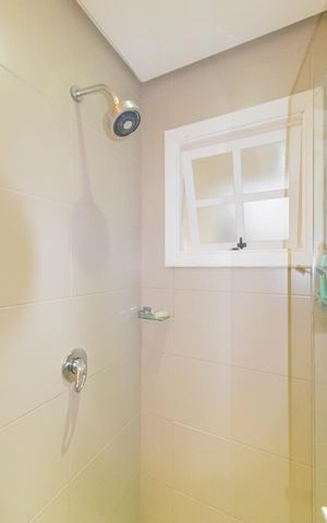Apartamento à venda com 115m², 2 quartos e 1 vaga Apartamento à venda com 115m², 2 quartos e 1 vagaBanheiro social
