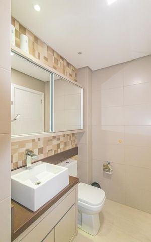 Apartamento à venda com 115m², 2 quartos e 1 vaga Apartamento à venda com 115m², 2 quartos e 1 vagaBanheiro social