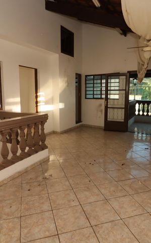 Casa à venda com 213m², 3 quartos e 2 vagasÁrea externa