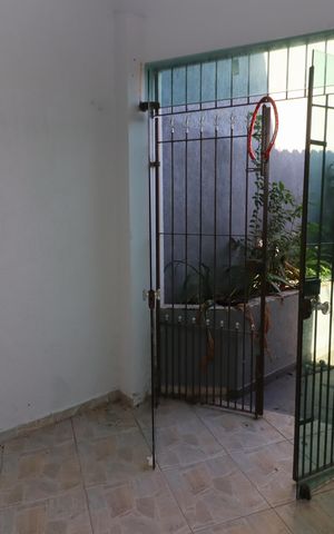Casa à venda com 213m², 3 quartos e 2 vagasÁrea de serviço