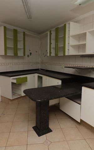 Casa à venda com 213m², 3 quartos e 2 vagasCozinha