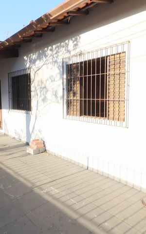 Casa à venda com 213m², 3 quartos e 2 vagasVaranda