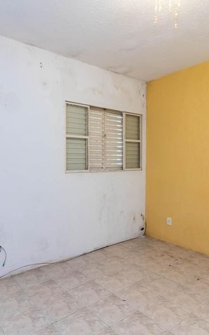 Casa à venda com 345m², 8 quartos e 3 vagasCasa 2 - Quarto 1