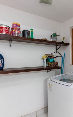 Casa à venda com 345m², 8 quartos e 3 vagasÁrea de Serviço