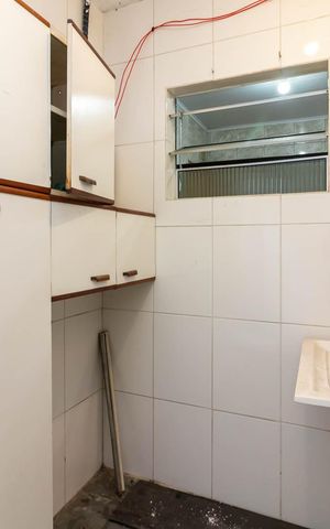 Casa à venda com 345m², 8 quartos e 3 vagasCasa 2 - Área de Serviço