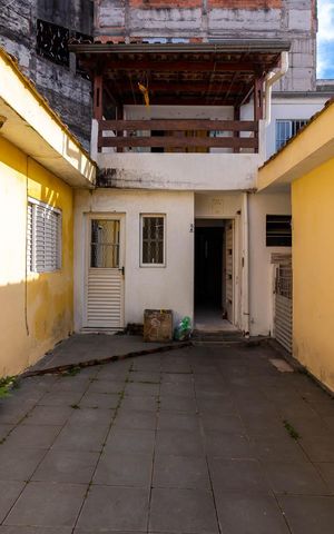 Casa à venda com 345m², 8 quartos e 3 vagasGaragem e Área Comum