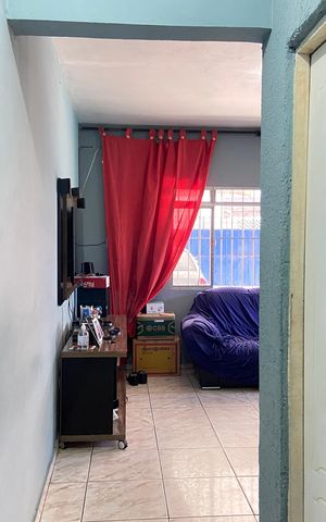 Casa à venda com 300m², 5 quartos e 2 vagasSala