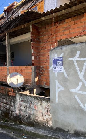 Casa à venda com 300m², 5 quartos e 2 vagasFachada  2 e Placa