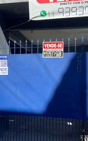Casa à venda com 300m², 5 quartos e 2 vagasFachada e Placa