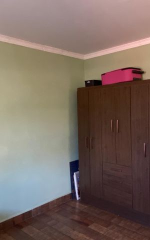 Casa à venda com 300m², 5 quartos e 2 vagasQuarto 4