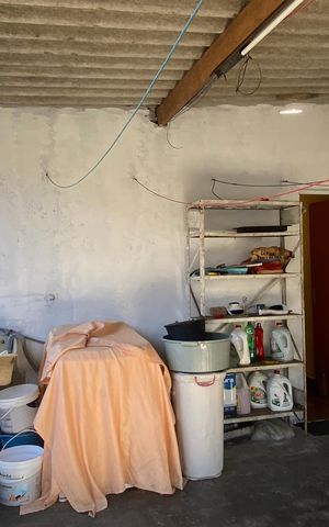 Casa à venda com 300m², 5 quartos e 2 vagasVaranda e Área de Serviço