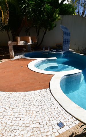 Casa de condomínio para alugar com 472m², 4 quartos e 4 vagasPiscina