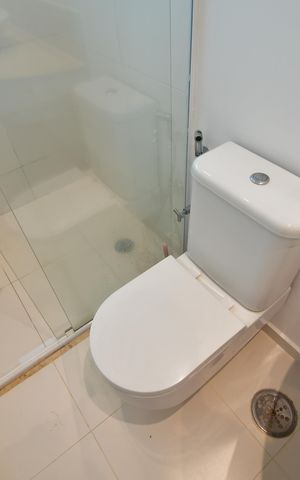 Casa de condomínio para alugar com 472m², 4 quartos e 4 vagasBanheiro Suíte