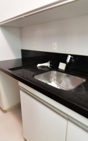 Casa de condomínio para alugar com 472m², 4 quartos e 4 vagasÁrea de Serviço