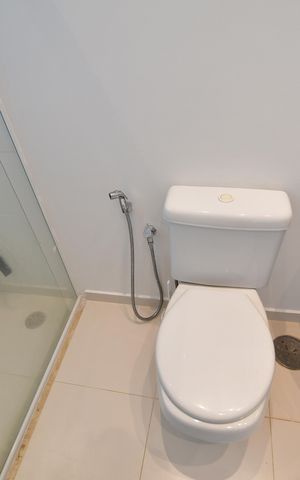 Casa de condomínio para alugar com 472m², 4 quartos e 4 vagasBanheiro Suíte