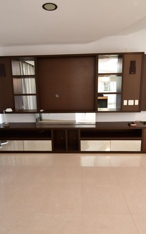 Casa de condomínio para alugar com 472m², 4 quartos e 4 vagasSala