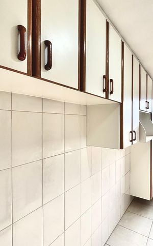 Apartamento à venda com 48m², 2 quartos e 1 vaga Apartamento à venda com 48m², 2 quartos e 1 vagaCozinha