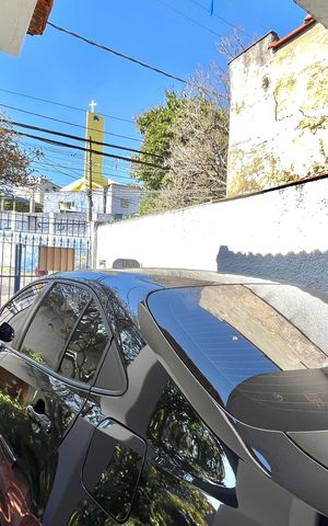 Casa à venda com 300m², 2 quartos e 3 vagas Casa à venda com 300m², 2 quartos e 3 vagasGaragem