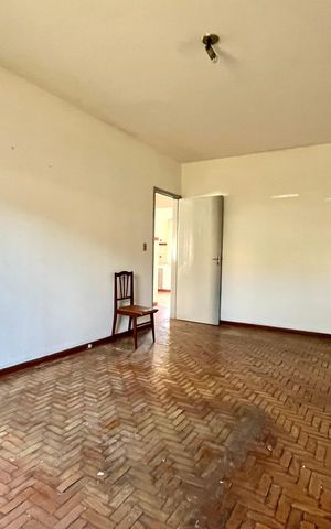 Casa à venda com 300m², 2 quartos e 3 vagas Casa à venda com 300m², 2 quartos e 3 vagasQuarto 1