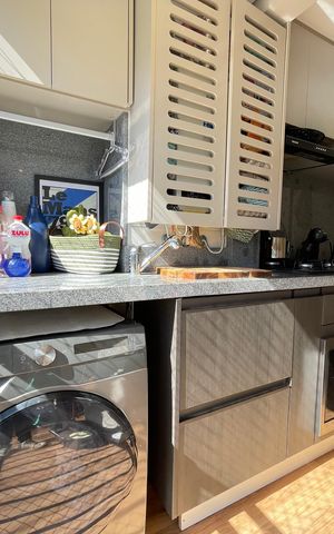 Apartamento à venda com 44m², 2 quartos e 1 vaga Apartamento à venda com 44m², 2 quartos e 1 vagaCozinha e Área de Serviço