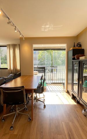 Apartamento à venda com 44m², 2 quartos e 1 vaga Apartamento à venda com 44m², 2 quartos e 1 vagaSala