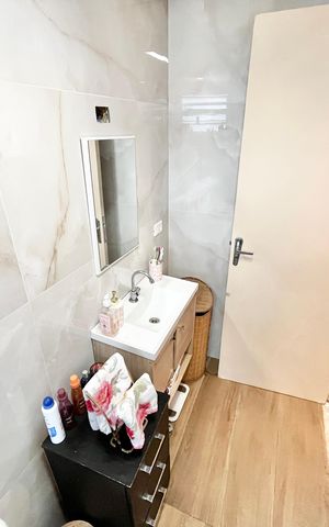 Apartamento à venda com 90m², 3 quartos e 1 vaga Apartamento à venda com 90m², 3 quartos e 1 vagaBanheiro