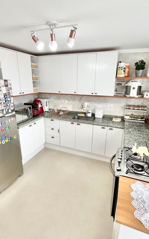 Apartamento à venda com 90m², 3 quartos e 1 vaga Apartamento à venda com 90m², 3 quartos e 1 vagaCozinha