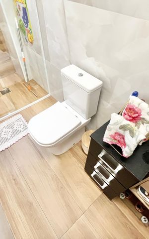 Apartamento à venda com 90m², 3 quartos e 1 vaga Apartamento à venda com 90m², 3 quartos e 1 vagaBanheiro