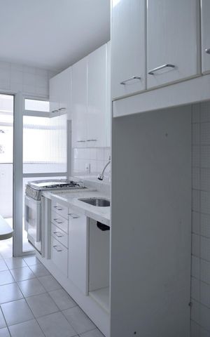 Apartamento para alugar com 70m², 2 quartos e 2 vagasCozinha