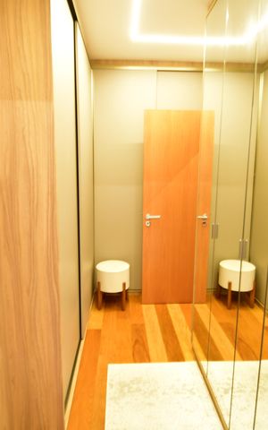 Apartamento à venda com 170m², 3 quartos e 3 vagasQuarto 2 - Suíte Closet