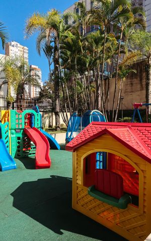 Apartamento à venda com 106m², 3 quartos e 2 vagasÁrea comum - Playground