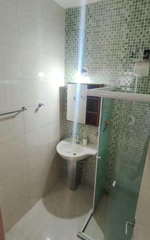 Casa de condomínio à venda com 50m², 2 quartos e 1 vaga Casa de condomínio à venda com 50m², 2 quartos e 1 vagaBanheiro