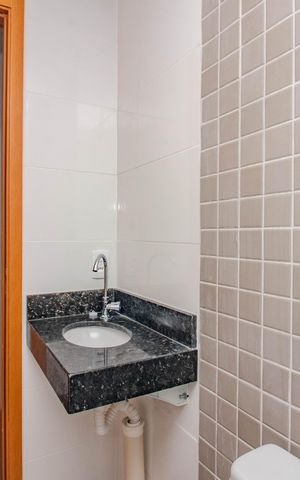 Apartamento à venda com 52m², 2 quartos e 1 vaga Apartamento à venda com 52m², 2 quartos e 1 vagaBanheiro Social