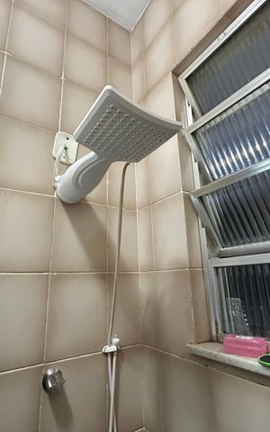 Casa à venda com 500m², 2 quartos e 1 vagaBanheiro