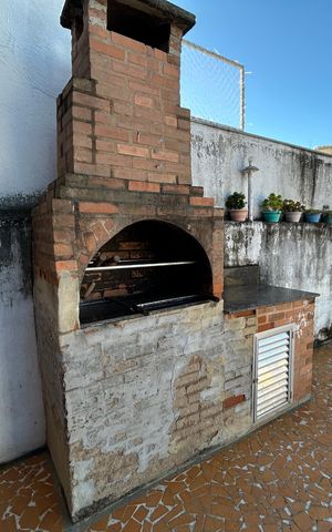 Casa à venda com 500m², 2 quartos e 1 vagaChurrasqueira
